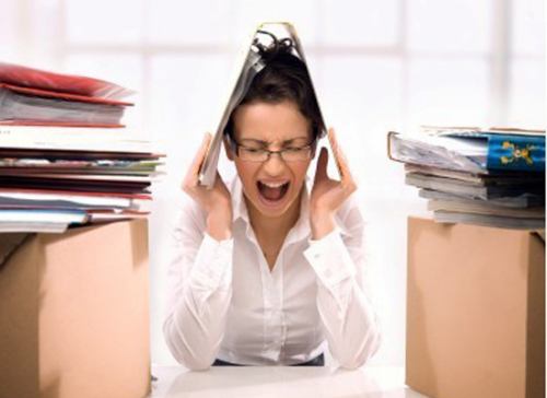 广州东大医院：年轻女子右腹隐痛三月 竟是肠癌作祟