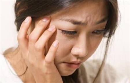 小痔疮毁你美丽容颜没商量 广州东大肛肠医院坑人吗